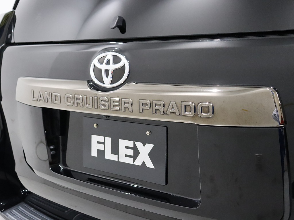 リアガーニッシュパネル！専用ブラックメッキ仕様！