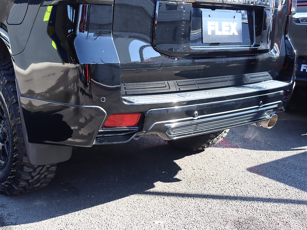 TRDリアエアロ装備！