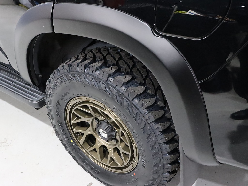 エルフォードオーバーフェンダーマッドブラック！