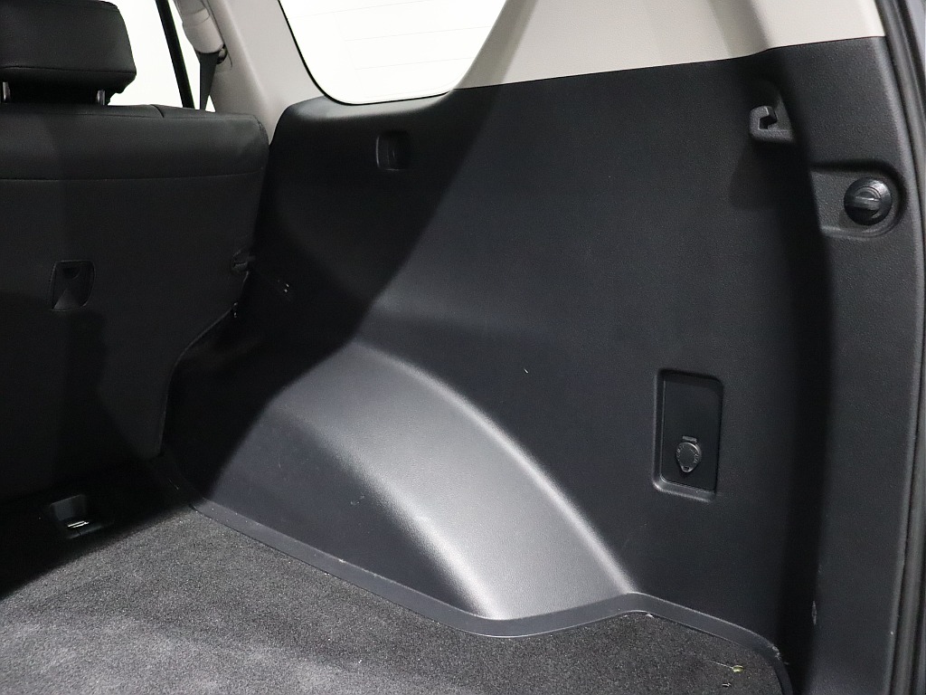 ラゲッジ内張り！