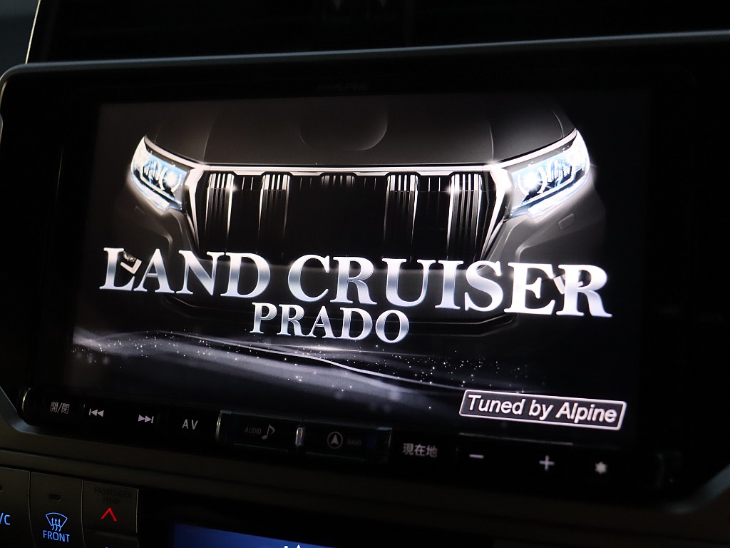 ALPINE　BIG-X9インチナビ装備！