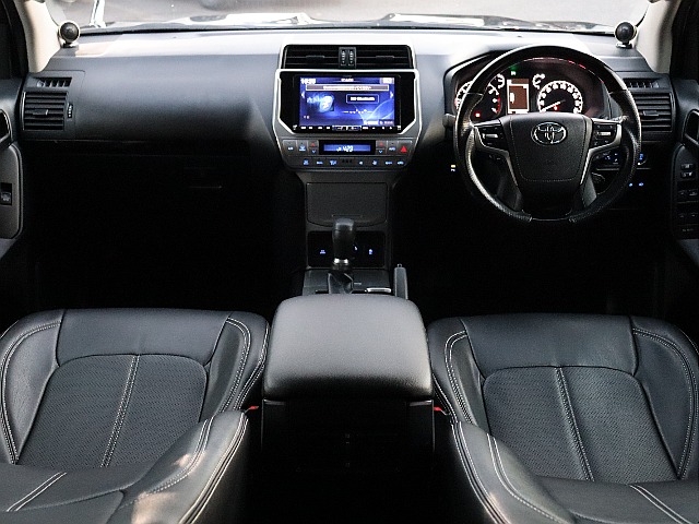 遊び心溢れるインパネ周り！