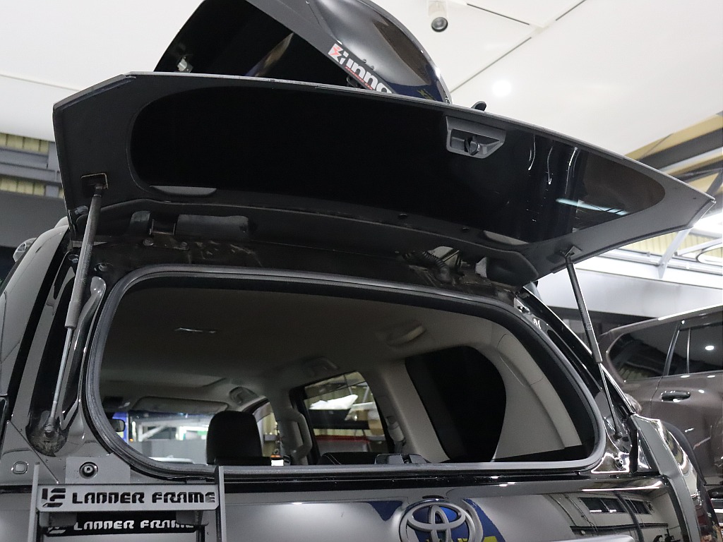 リヤ窓開閉可能！