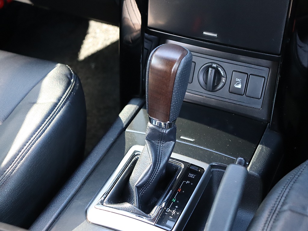 高級感あるインパネ周り！