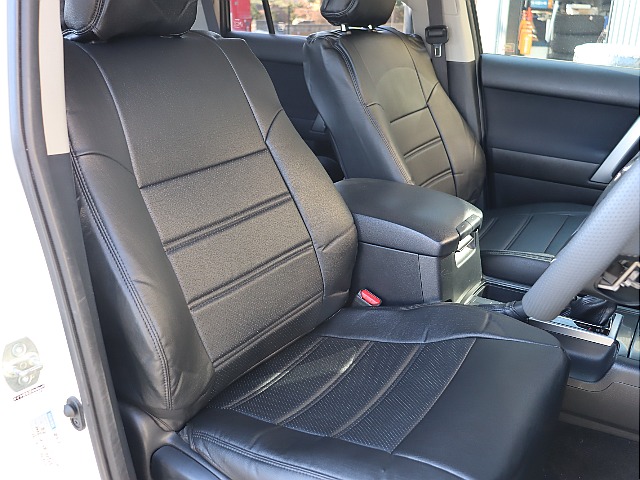 1列目！ブラックシートカバー装着！