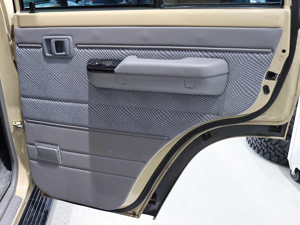 ドア内張の状態も良好です！