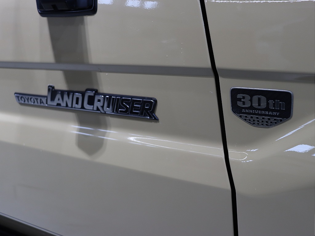 30周年記念エンブレム！