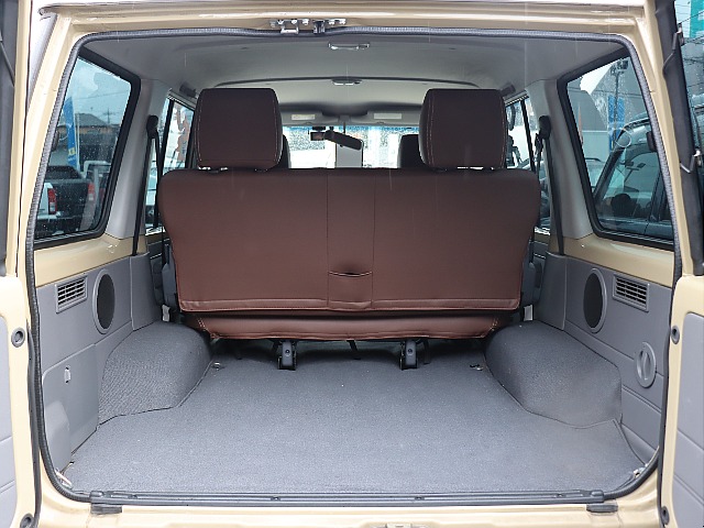 ラゲッジ！広々とお使いいただけます！