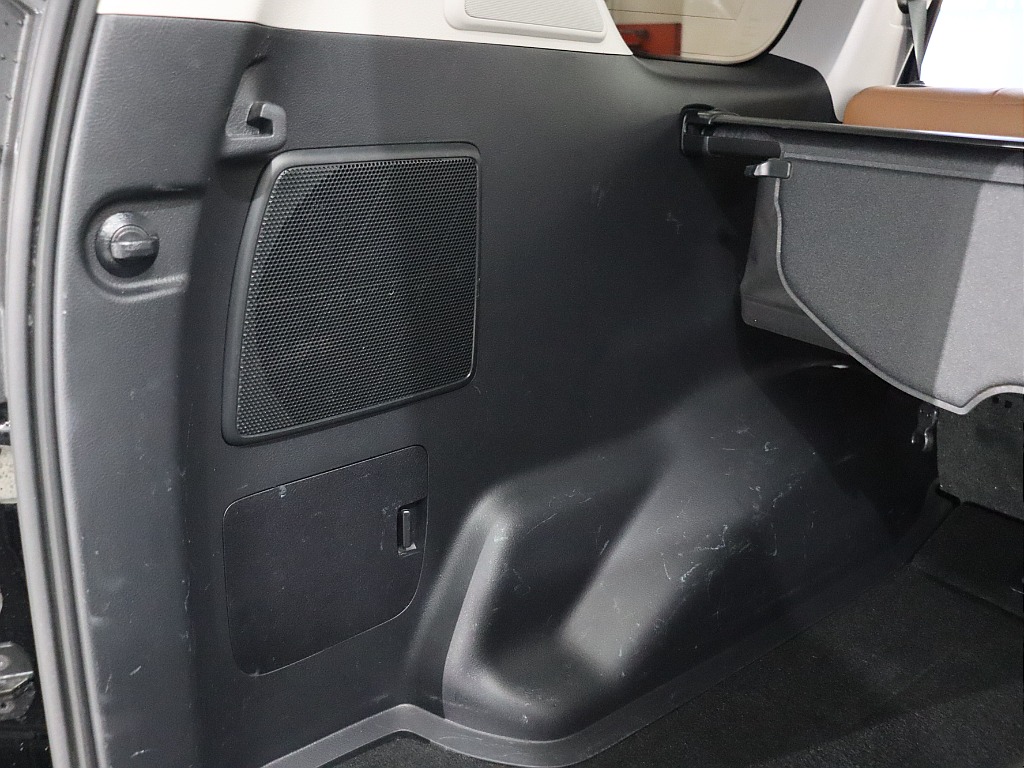 ラゲッジ内張り！