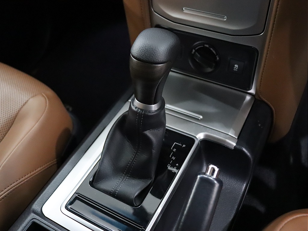 新品ウッドコンビシフトノブ！