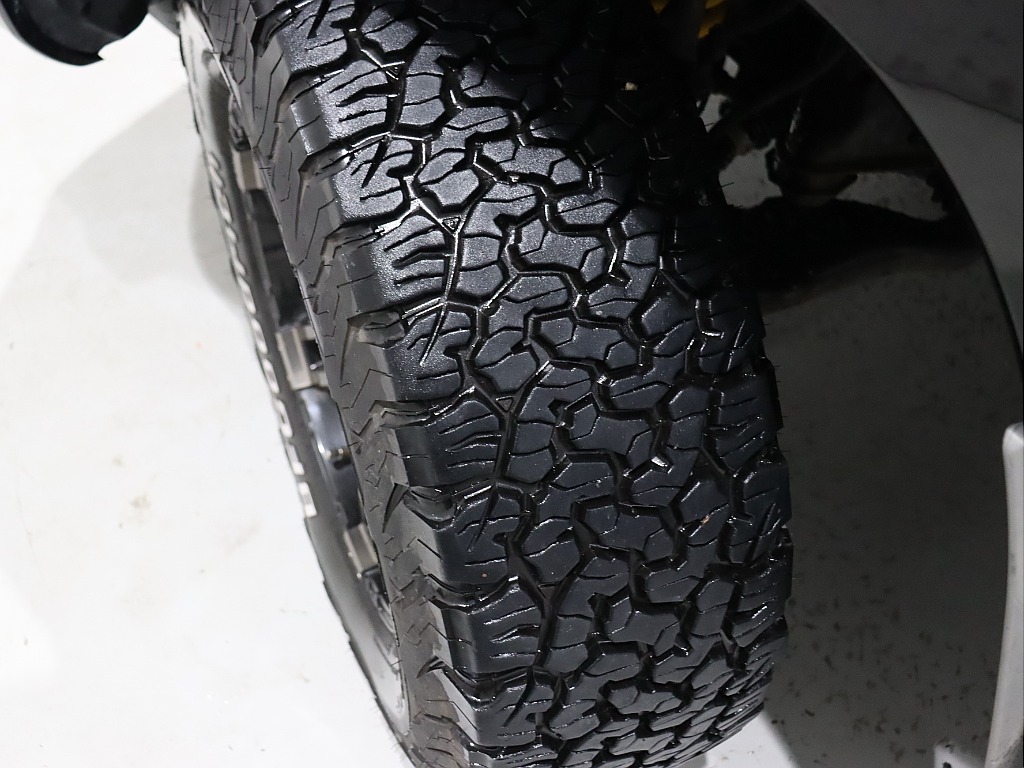 タイヤ溝も良好です！