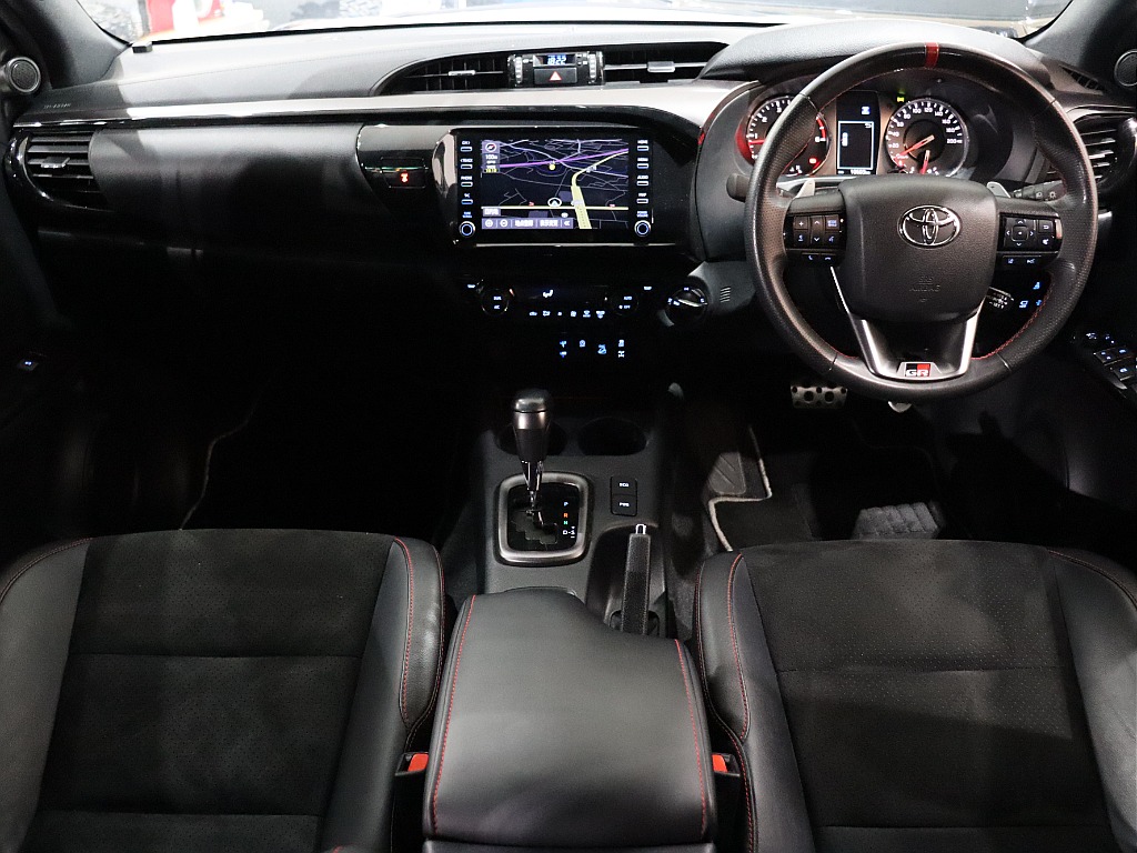 遊び心溢れるインパネ周り！