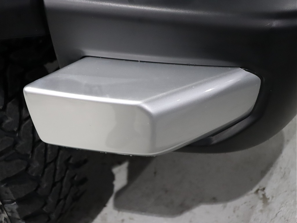 フロントコーナーバンパー！メッキ風仕様！