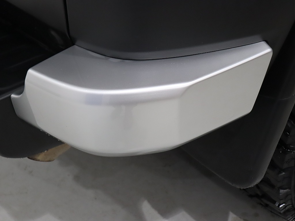 リアコーナーバンパー！メッキ風仕様！