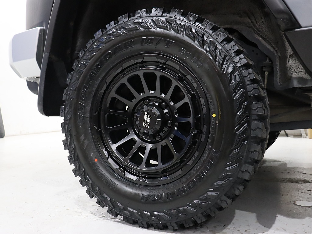 新品バークレイリザード１７インチホイールにヨコハマジオランダーMTタイヤのコンビネーション！