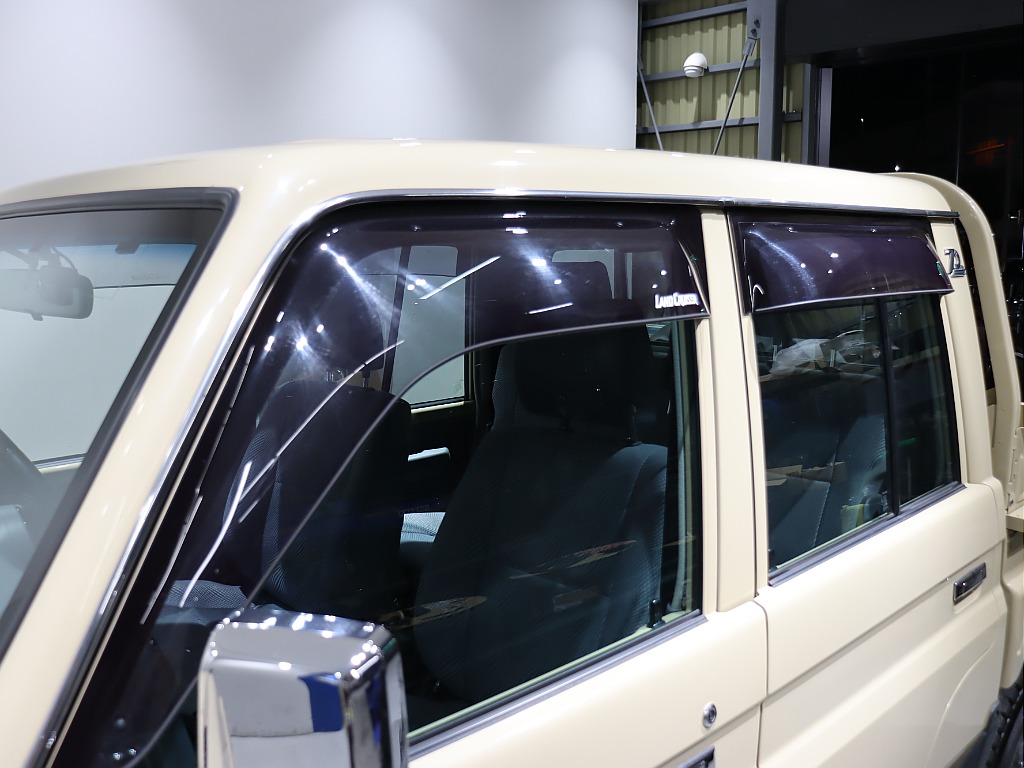 サイドバイザー！