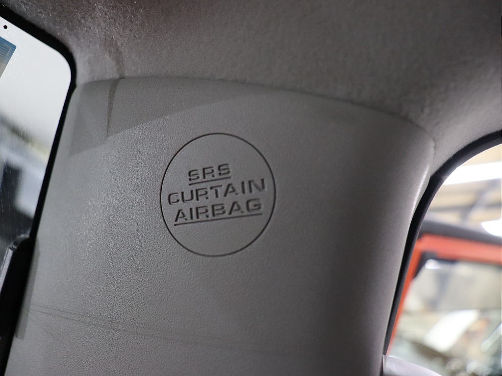 SRSカーテンエアバッグ装備！