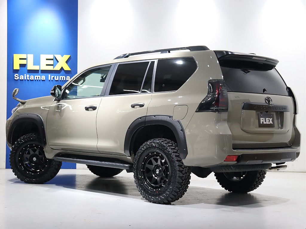 MINI純正カラーのエメラルドグレーメタリック！