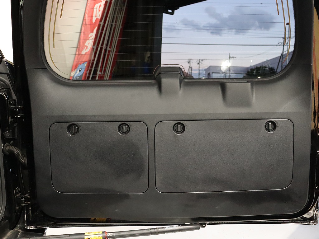 ラゲッジドア内張！