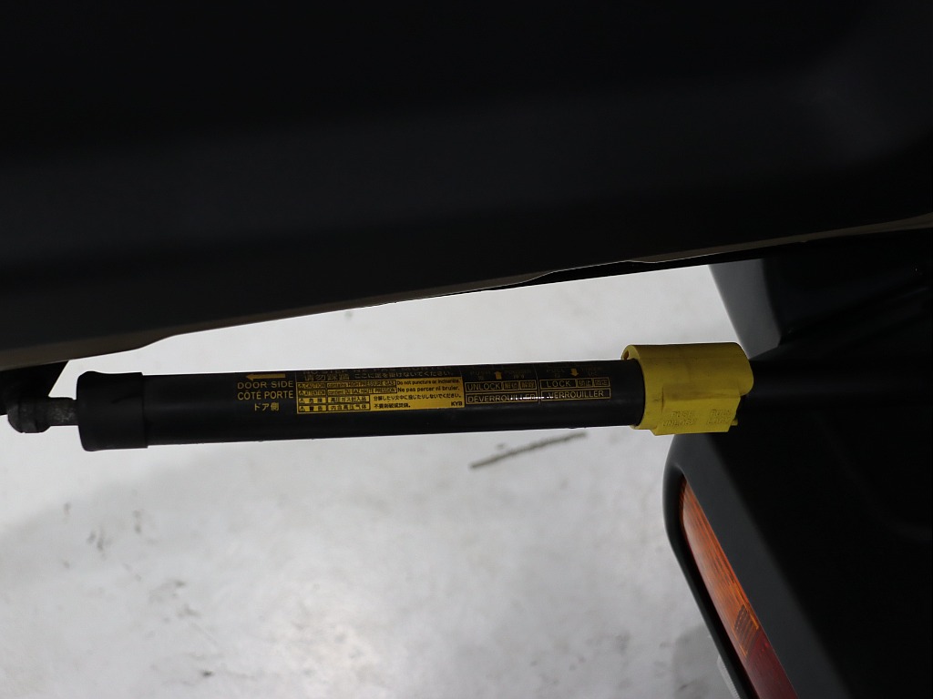 リアゲートストッパー！