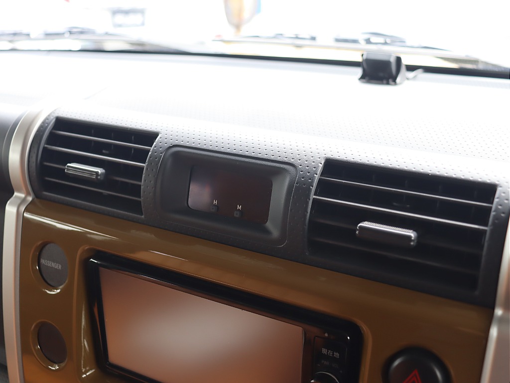 エアコン吹き出し口&デジタル時計！