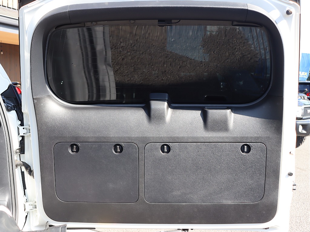 ラゲッジドア内張！