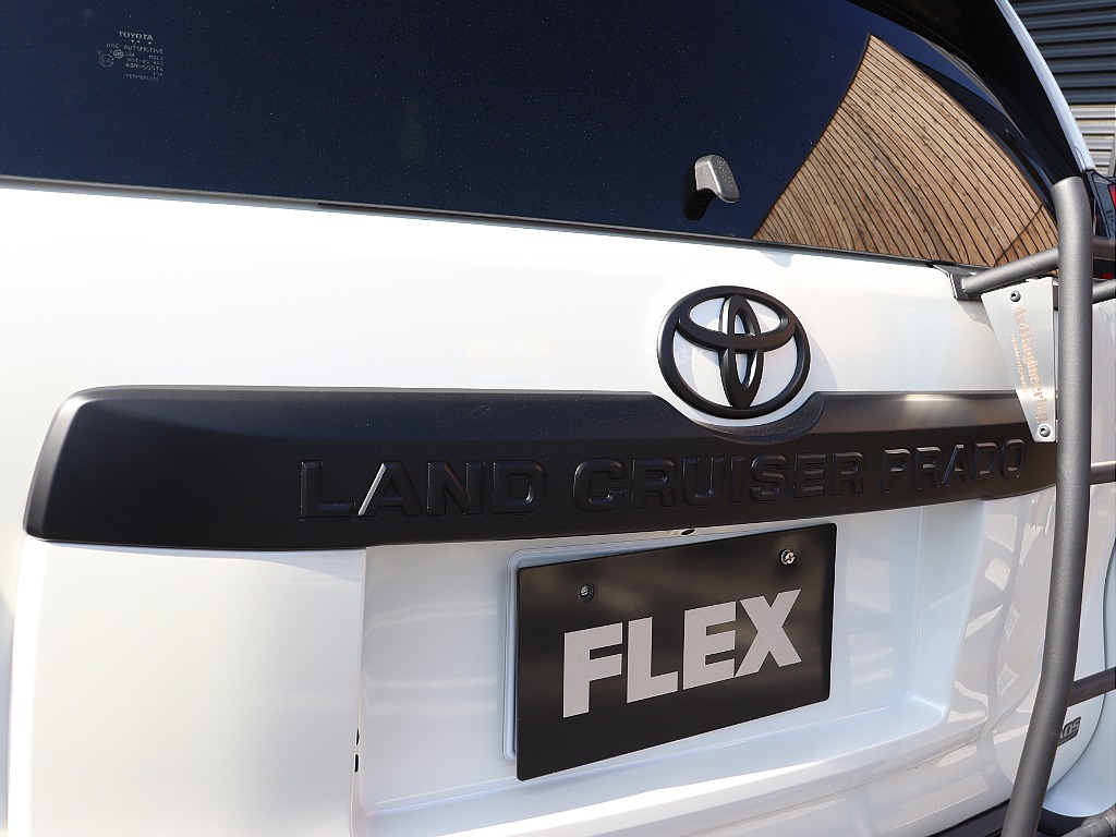 リアガーニッシュパネル！