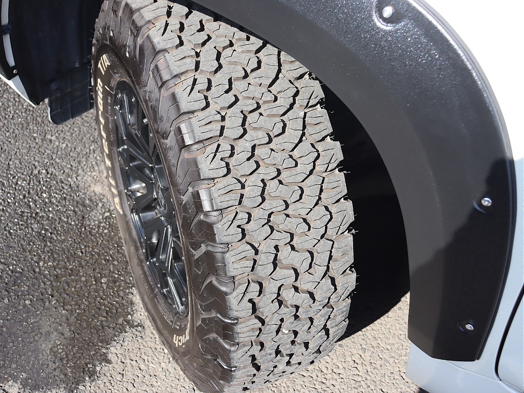 タイヤ溝も良好です！