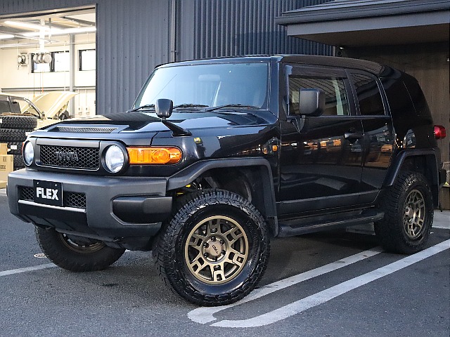 ブラックワントーンで引き締まっています♪