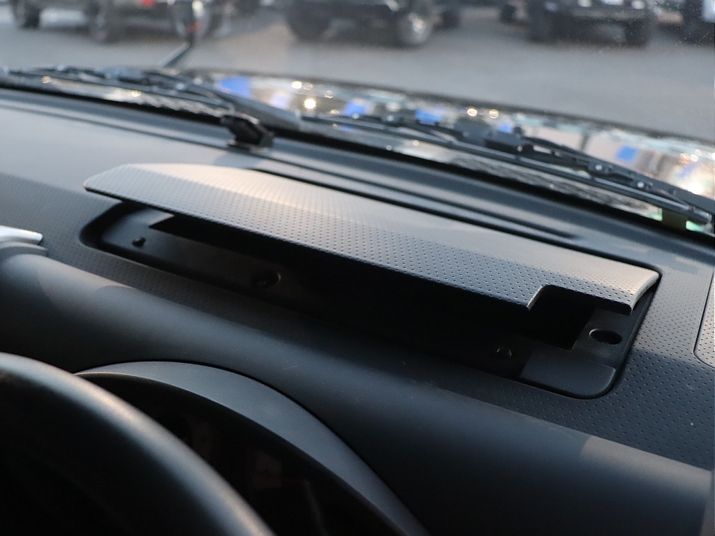 ダッシュボード小物入れ！