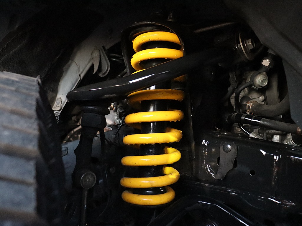 新品67ROKUNANAコイルで2インチリフトアップ！