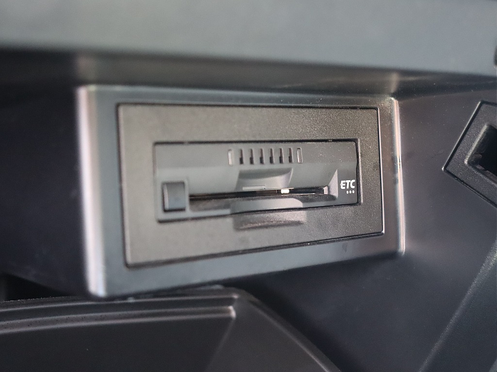 ビルトインタイプのETC車載器！