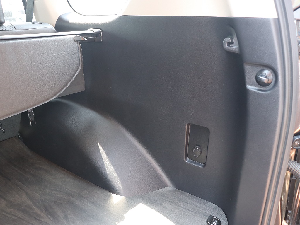 ラゲッジ内張り！