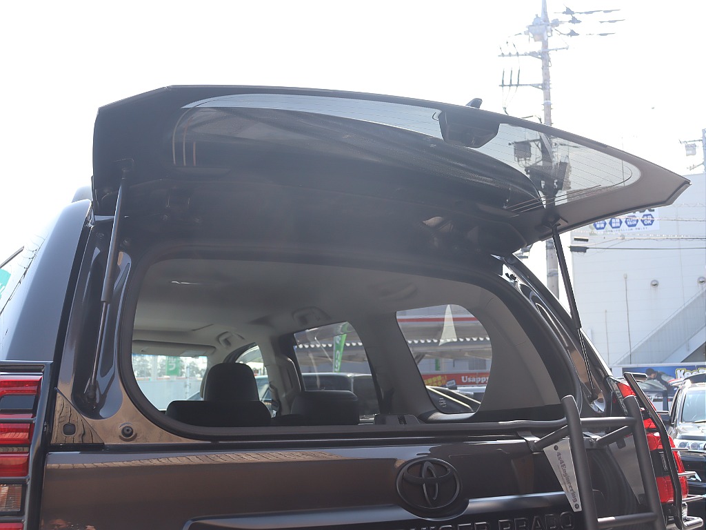 リアハッチガラス開閉可能！
