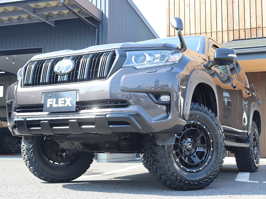 街乗りでもアウトドアでも目立つこと間違いなし！