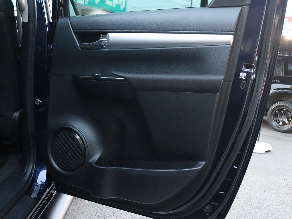 ドア内張の状態も良好です！