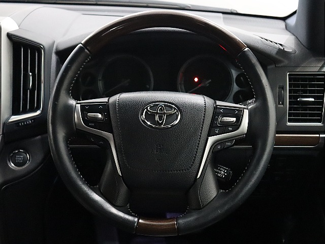 純正本革ステアリング！