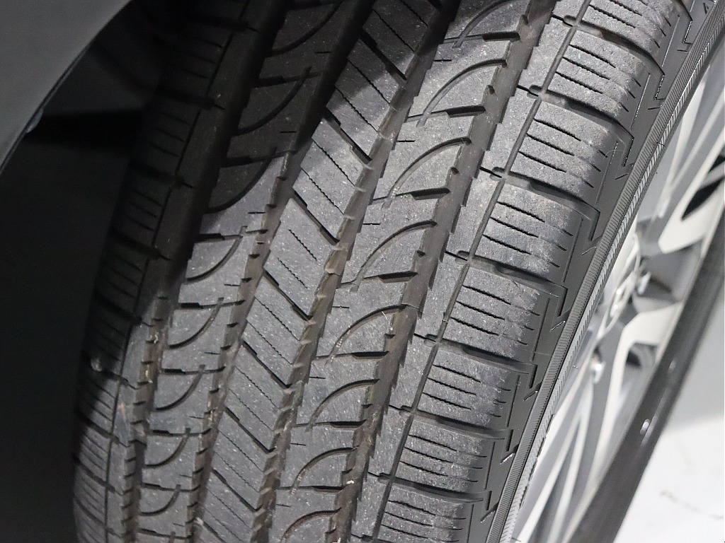 タイヤ溝も良好です！