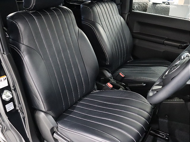 1列目！新品ブラックレザー調シートカバー装着！