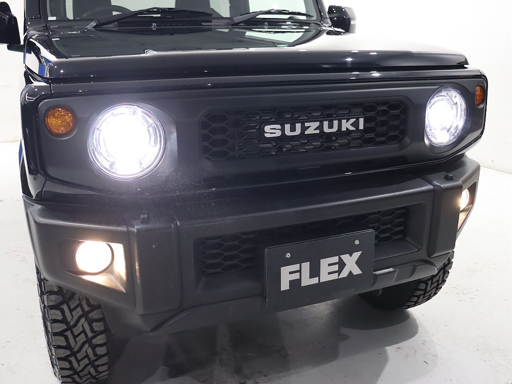 XCグレードはLEDヘッドランプ！