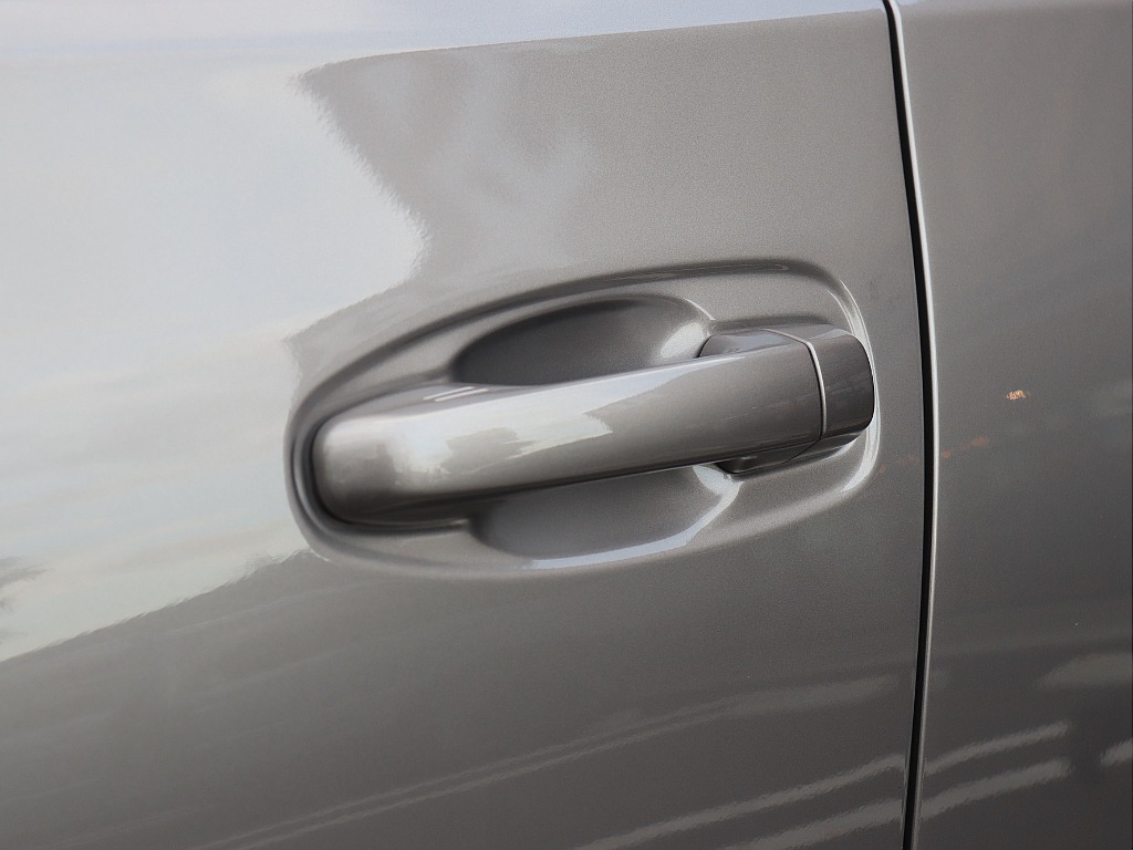 アウタードアハンドル！