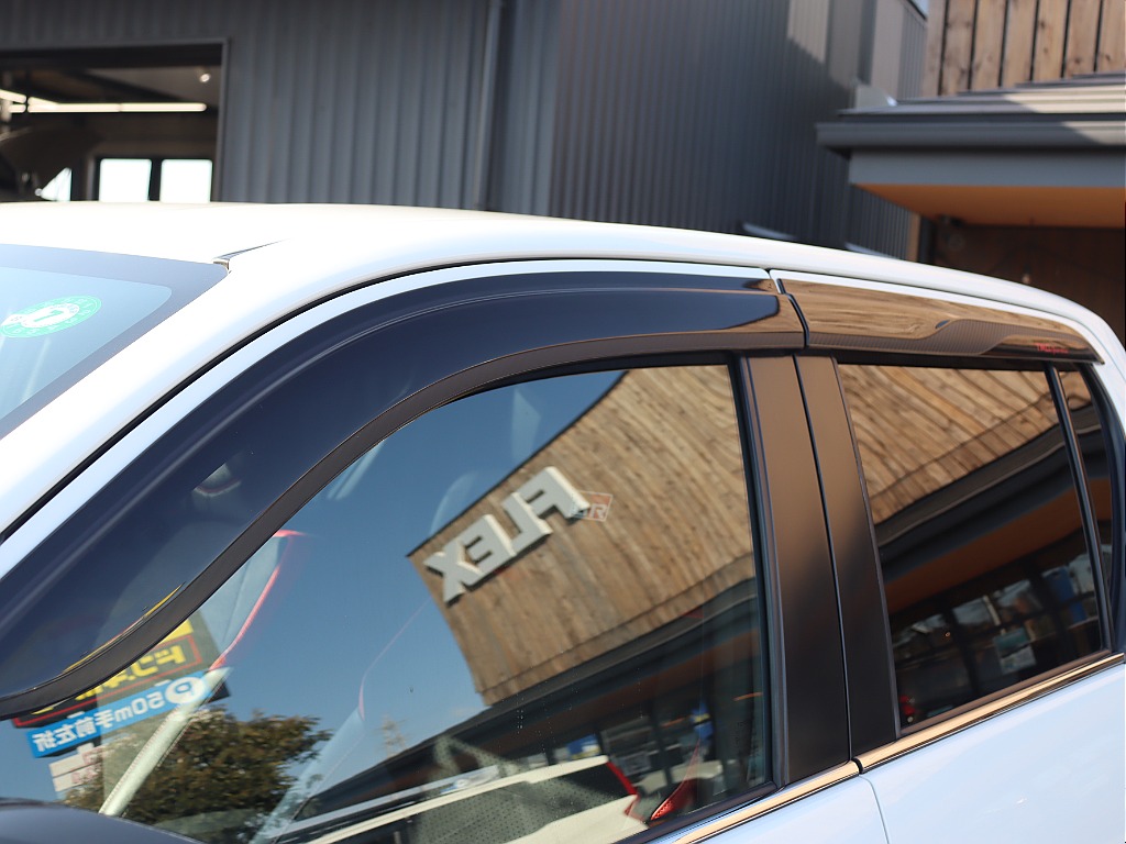 サイドバイザー！