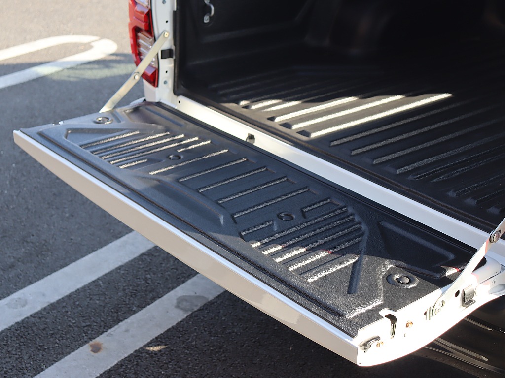 リアゲート内張り！