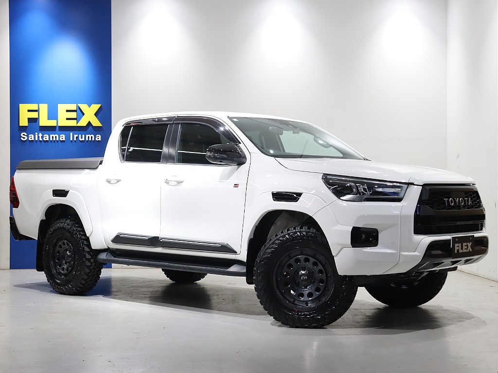 ホワイト×ブラックの組み合わせ！