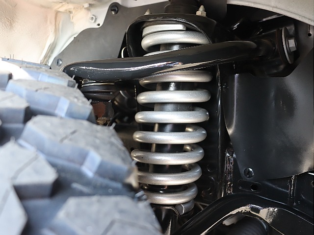 JAOS製フロントリフトアップ新品施工！