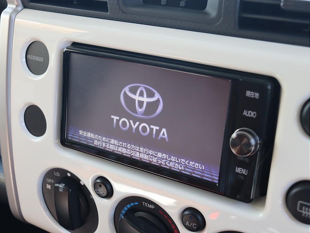 純正7インチナビ！