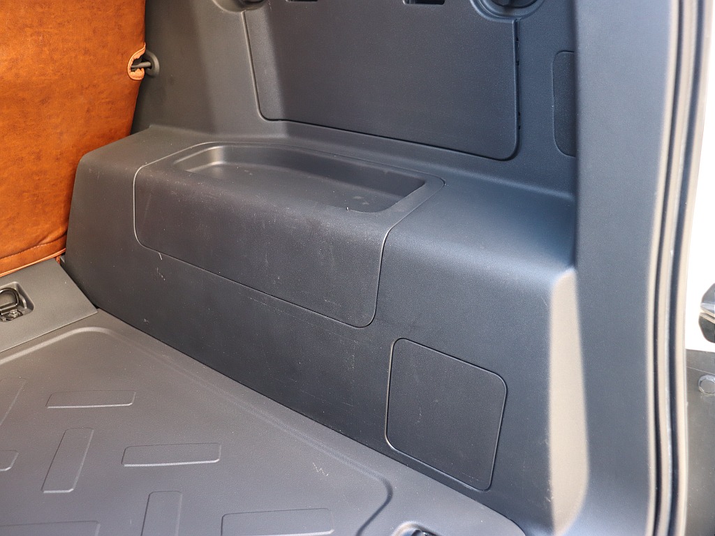 ラゲッジ内張り！