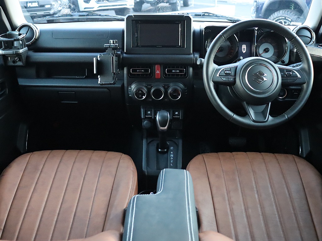 遊び心溢れるインパネ廻り！