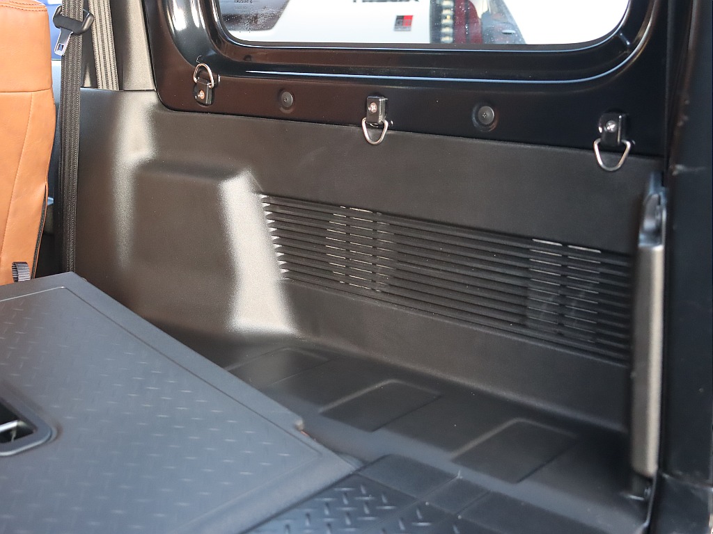 ラゲッジ内張り！