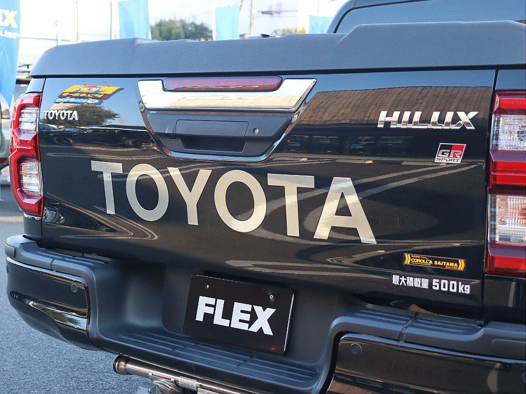 横文字TOYOTAデカール装備！